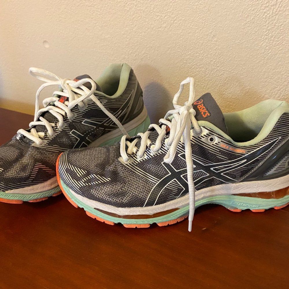 Asics Gel Nimbus 19 Athletic Running Shoes - Picture 2 of 8